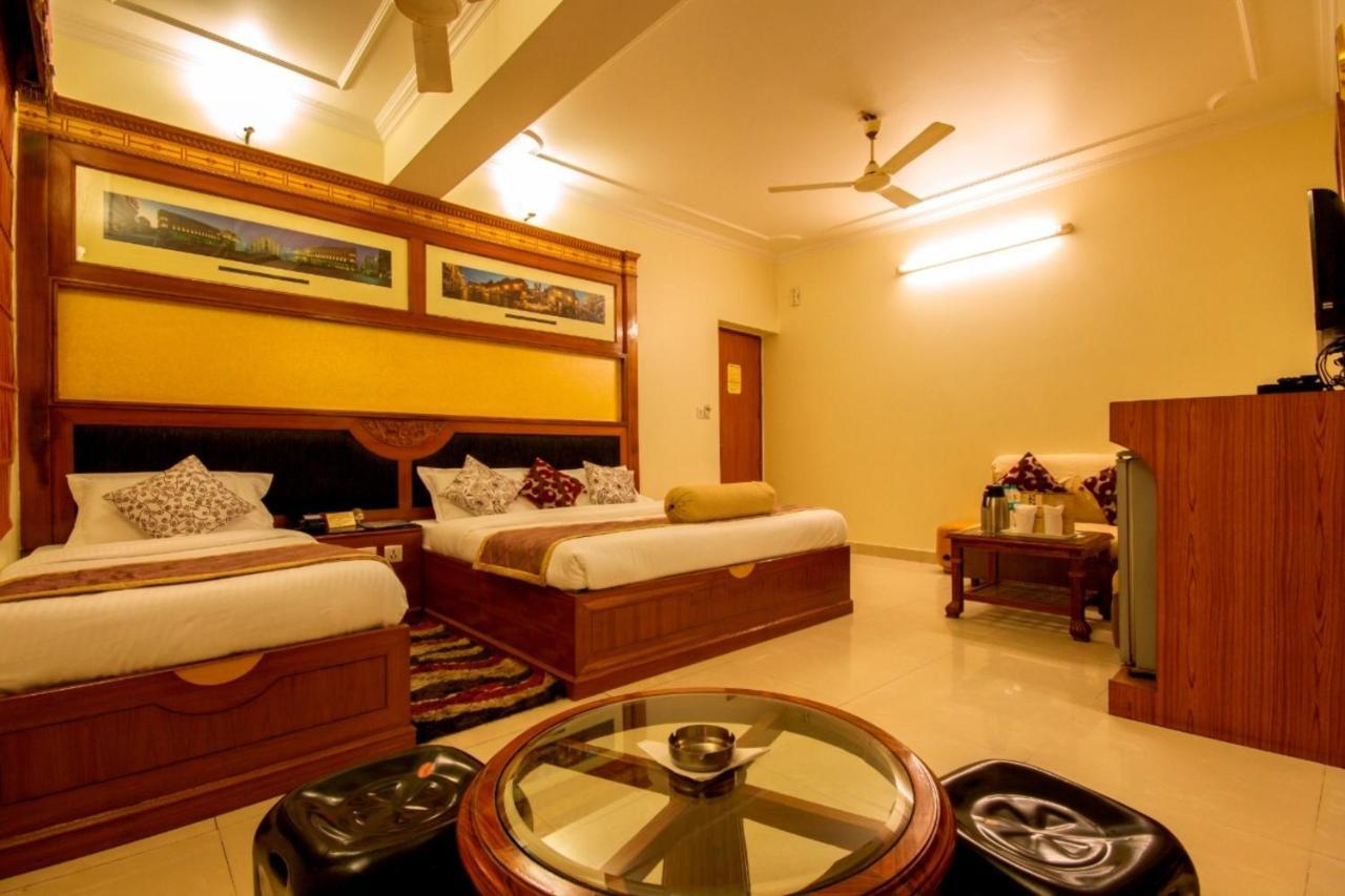 The Aster Karol Bagh Homely Atmosphere New Delhi Buitenkant foto