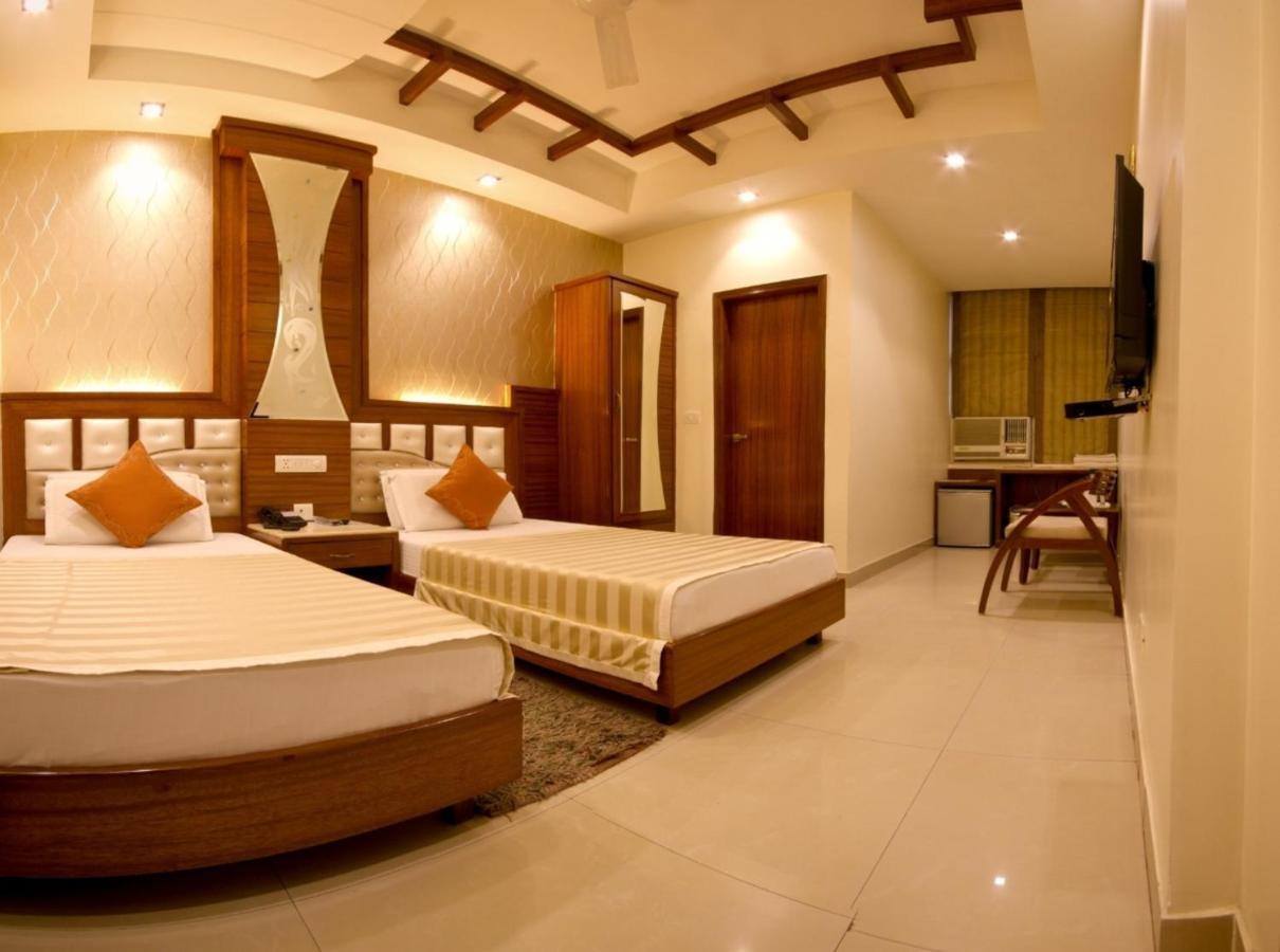 The Aster Karol Bagh Homely Atmosphere New Delhi Buitenkant foto
